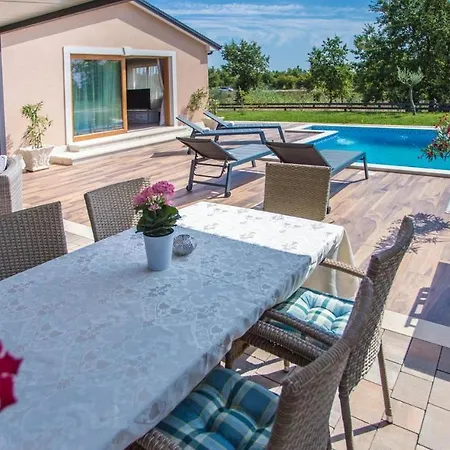 Mihaela Deluxe Casa vacanze *