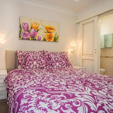 Mihaela Deluxe Ferienhaus