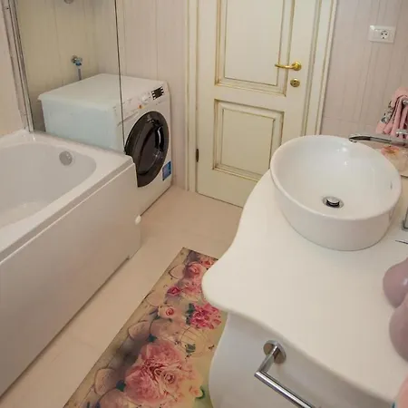 Mihaela Deluxe Porec